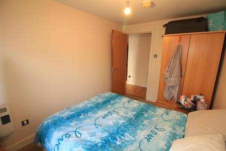 2 bedroom Flat to let in Upper College Street, Nottingham, NG1