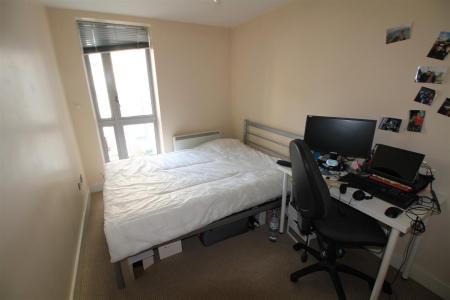 2 bedroom Flat to let in Upper College Street, Nottingham, NG1