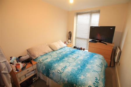 2 bedroom Flat to let in Upper College Street, Nottingham, NG1