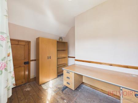 3 bedroom Semi-detached house for sale in Debdale Gate, Mansfield Woodhouse, NG19