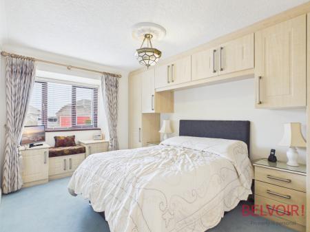 3 bedroom Detached bungalow for sale in The Hollies, Rainworth, NG21