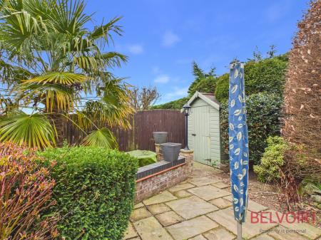 3 bedroom Detached bungalow for sale in The Hollies, Rainworth, NG21