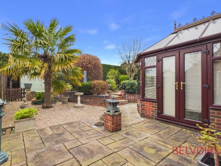 3 bedroom Detached bungalow for sale in The Hollies, Rainworth, NG21