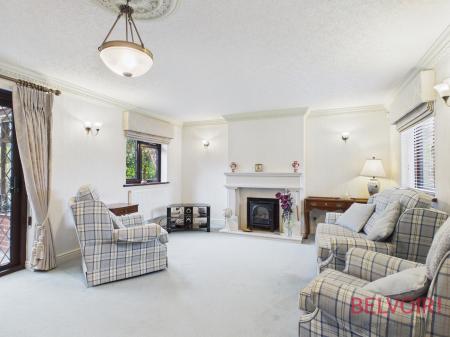 3 bedroom Detached bungalow for sale in The Hollies, Rainworth, NG21