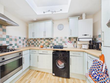 1 bedroom Flat for sale in Ogle Street, Hucknall, NG15