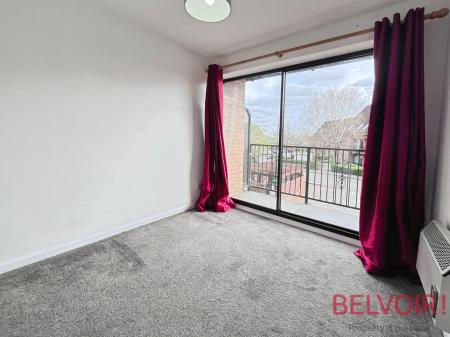 2 bedroom Flat to let in Heron Wharf, Castle Marina, Nottingham, NG7