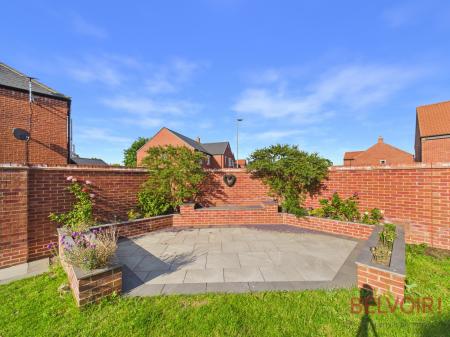 5 bedroom Detached house for sale in Strawberry Fields, Newark, Sutton on Trent, NG23