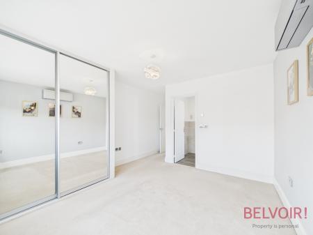 5 bedroom Detached house for sale in Strawberry Fields, Newark, Sutton on Trent, NG23