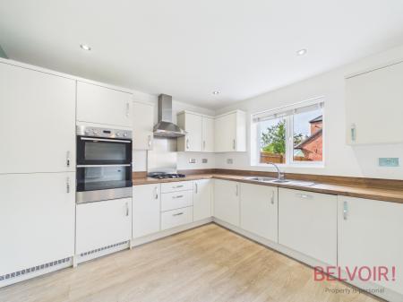 5 bedroom Detached house for sale in Strawberry Fields, Newark, Sutton on Trent, NG23