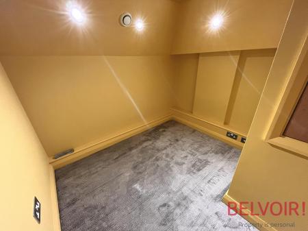 2 bedroom Flat to let in Crusader House, Nottingham, NG1