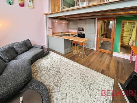 2 bedroom Flat to let in Crusader House, Nottingham, NG1