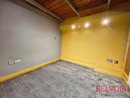 2 bedroom Flat to let in Crusader House, Nottingham, NG1