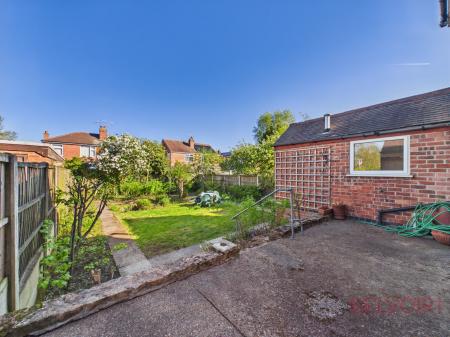 3 bedroom Detached house for sale in Piccadilly, Bulwell, NG6