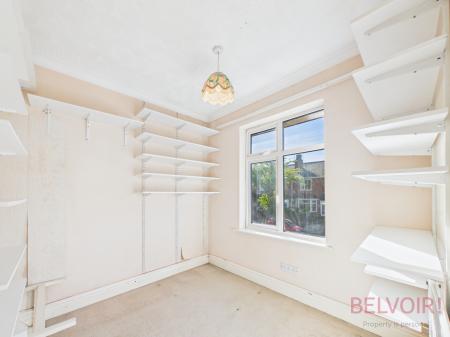 3 bedroom Detached house for sale in Piccadilly, Bulwell, NG6