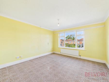 3 bedroom Detached house for sale in Piccadilly, Bulwell, NG6