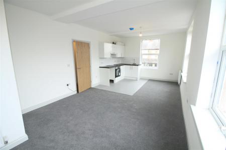 2 bedroom Flat to let in Dovecote Lane, Beeston, NG9