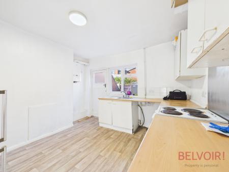 3 bedroom Terraced House for sale in Littleworth, Mansfield, NG18