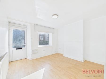 3 bedroom Terraced House for sale in Littleworth, Mansfield, NG18