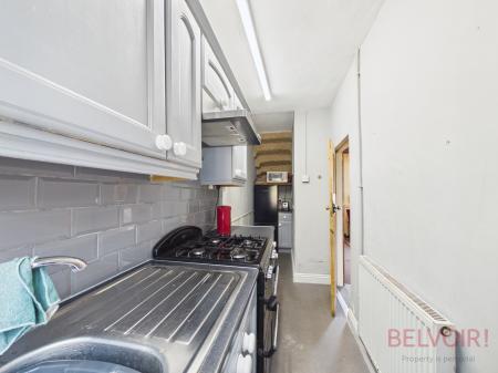3 bedroom Terraced House for sale in Littleworth, Mansfield, NG18