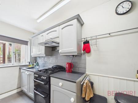 3 bedroom Terraced House for sale in Littleworth, Mansfield, NG18