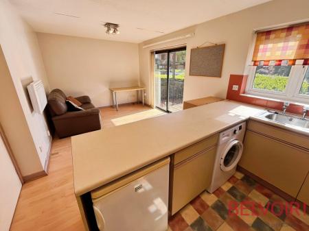 1 bedroom Flat to let in Kingfisher Wharf, Castle Marina, Nottingham, NG7