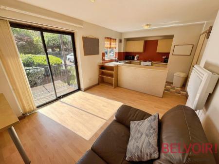 1 bedroom Flat to let in Kingfisher Wharf, Castle Marina, Nottingham, NG7