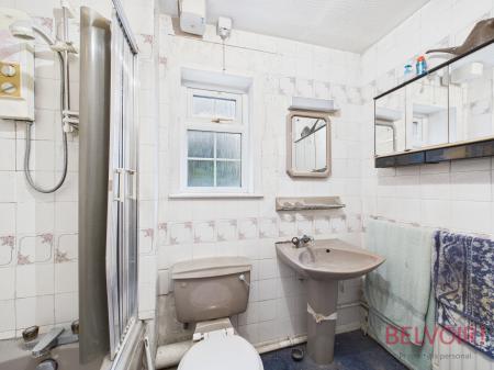 2 bedroom End of terrace house for sale in Bluecoat Close, Nottingham, NG1