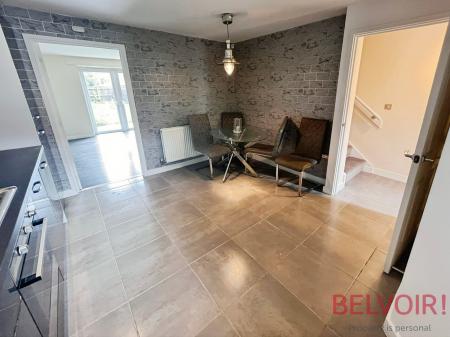 3 bedroom Semi-detached house to let in Kendale Grove, St Anns, Nottingham, NG3