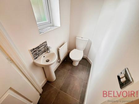 3 bedroom Semi-detached house to let in Kendale Grove, St Anns, Nottingham, NG3