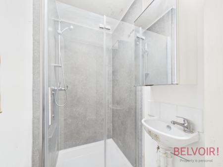 6 bedroom Terraced House for sale in North Sherwood Street, Nottingham, NG1