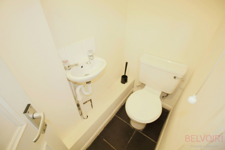1 bedroom Town house to let in North Sherwood Street, Nottingham, NG1