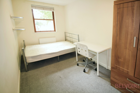 1 bedroom Town house to let in North Sherwood Street, Nottingham, NG1