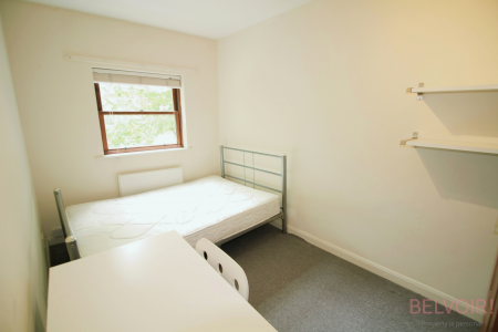 1 bedroom Town house to let in North Sherwood Street, Nottingham, NG1