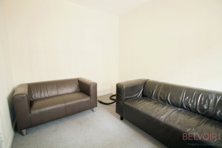 1 bedroom Town house to let in North Sherwood Street, Nottingham, NG1