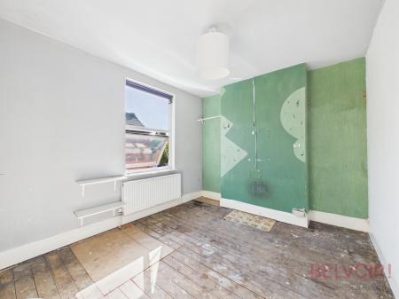 4 bedroom Semi-detached house for sale in Broomhill Road, Nottingham, NG6