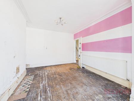 4 bedroom Semi-detached house for sale in Broomhill Road, Nottingham, NG6