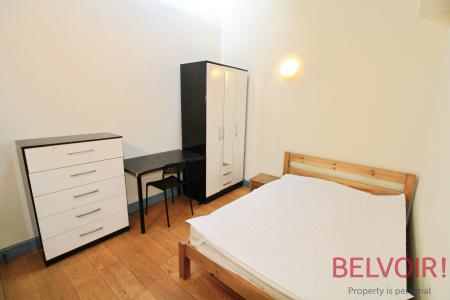 3 bedroom Flat to let in Foxrose Courtyard, Aberdeen Street, Nottingham