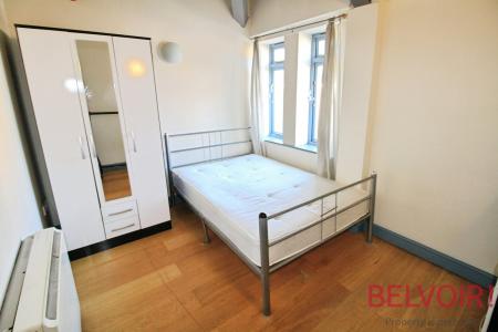 3 bedroom Flat to let in Foxrose Courtyard, Aberdeen Street, Nottingham