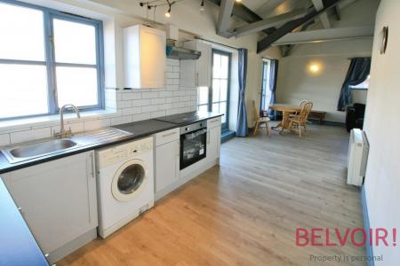 3 bedroom Flat to let in Foxrose Courtyard, Aberdeen Street, Nottingham