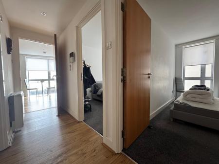 2 bedroom Flat to let in Derby Road, Nottingham, NG1