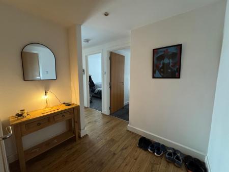 2 bedroom Flat to let in Derby Road, Nottingham, NG1