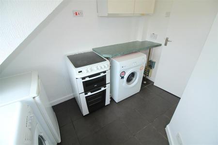 1 bedroom Flat to let in Burnham Street, Nottingham, NG5