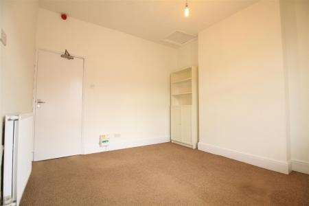 1 bedroom Flat to let in Burnham Street, Nottingham, NG5