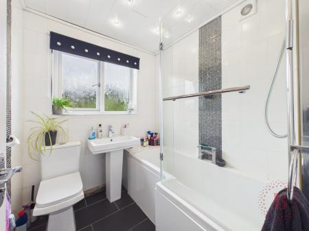 4 bedroom Detached house for sale in St Albans Road, Bulwell, NG6