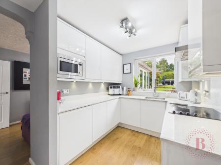 4 bedroom Detached house for sale in St Albans Road, Bulwell, NG6