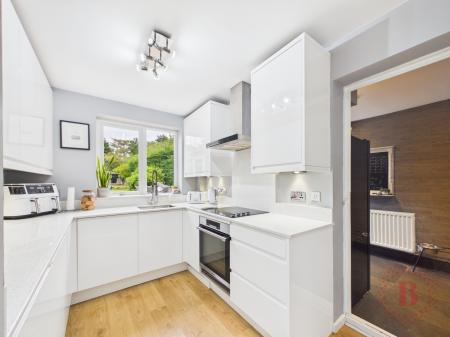 4 bedroom Detached house for sale in St Albans Road, Bulwell, NG6