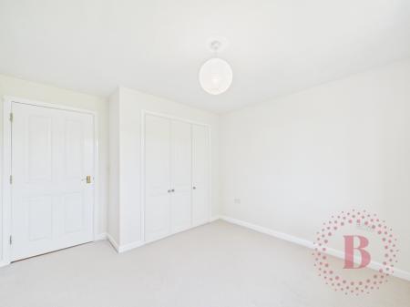 2 bedroom Flat to let in Off Kappler Close, Netherfield, NG4