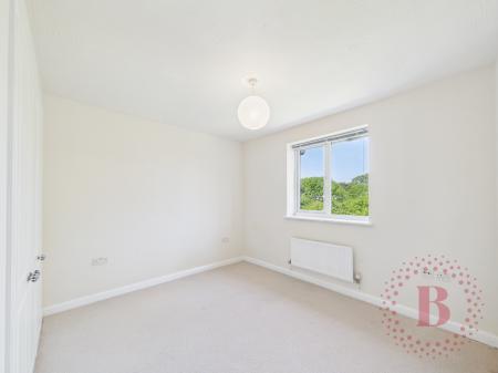 2 bedroom Flat to let in Off Kappler Close, Netherfield, NG4