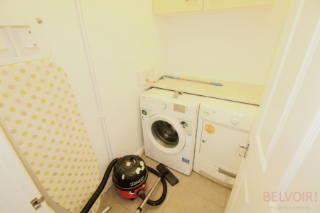 4 bedroom Semi-detached house to let in Burns Street, Nottingham, NG7
