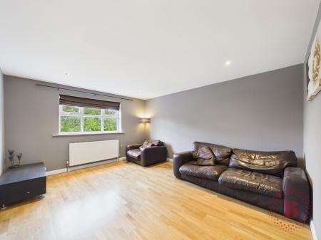 3 bedroom Terraced House for sale in Deabill Road, Netherfield, NG4